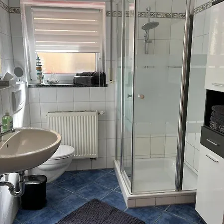 Mara * Ettringen (Rhineland-Palatinate)