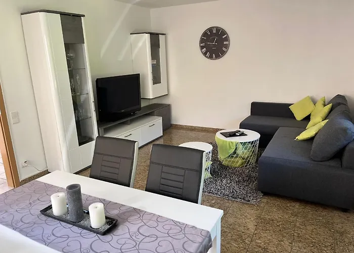 Mara * Ettringen (Rhineland-Palatinate)